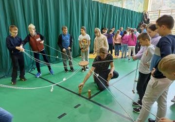 INTERAKTYWNE WARSZTATY SPORTOWO-ZRĘCZNOŚCIOWE