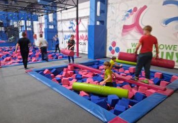 MIKOŁAJKOWY WYJAZD DO JUMP MANII